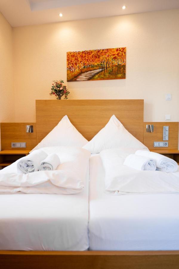 Gasthause Zur Krone Hotel Leimen  Buitenkant foto