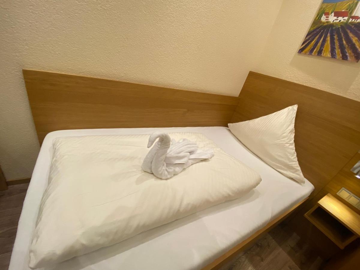 Gasthause Zur Krone Hotel Leimen  Buitenkant foto