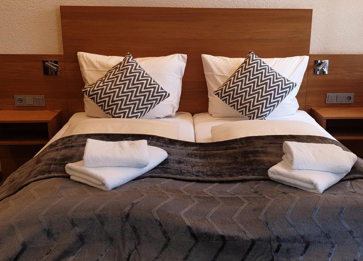 Gasthause Zur Krone Hotel Leimen  Buitenkant foto