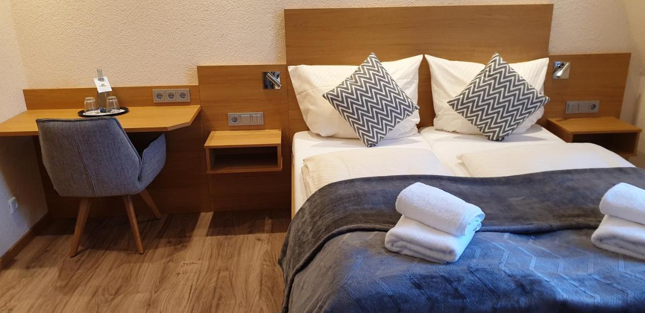 Gasthause Zur Krone Hotel Leimen  Buitenkant foto